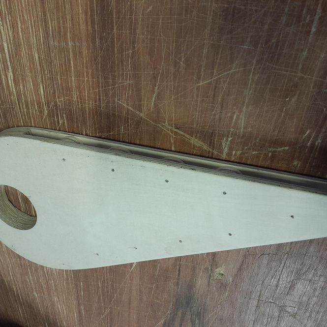 Hovedbilde trinse10 skaft (par) laget i kryssfiner med små ...